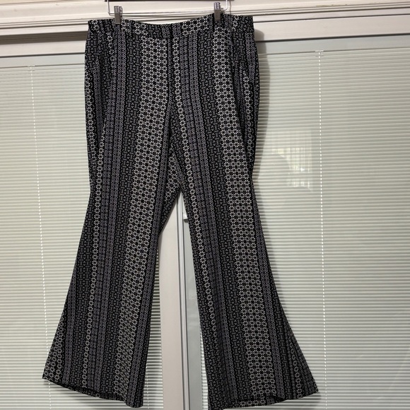 New York & Company Striped  Women's  Plus Size 18 Wide Leg Stretch Dress Pants - Picture 2 of 7